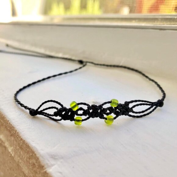 Boho Fairy Green Beaded Macrame Necklace/Choker - Picture 4 of 5